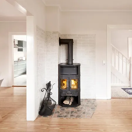 Haus Carolinenhoehe Дом отдыха Вик-ауф-Фёр